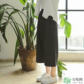 2017年流行什么褲子？2017年褲子流行顏色和搭配