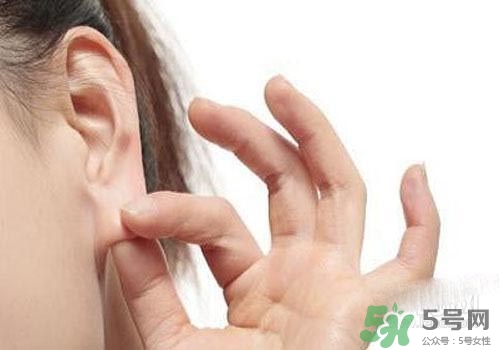 冬天耳朵長(zhǎng)凍瘡怎么辦？怎么預(yù)防冬天耳朵長(zhǎng)凍瘡？