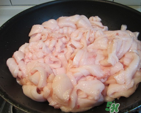 豬板油和豬肥肉油有什么區(qū)別？豬板油和肥肉油哪個好？