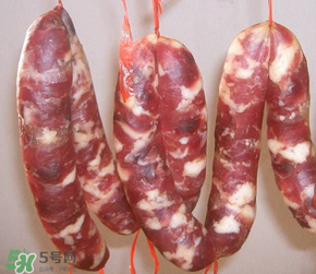 香腸什么時(shí)候扎孔？香腸扎孔技巧