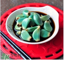 臘八蒜用什么醋好？臘八蒜用陳醋還是白醋？