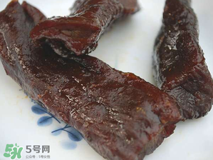 風干牛肉是生的嗎？風干牛肉是生的還是熟的？