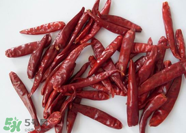 干辣椒長(zhǎng)蟲了還能吃嗎？辣椒長(zhǎng)蟲怎么辦？