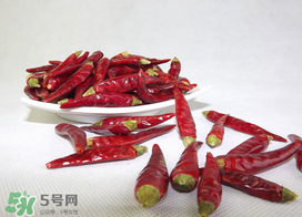 干辣椒長(zhǎng)蟲了還能吃嗎？辣椒長(zhǎng)蟲怎么辦？