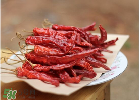 干辣椒長(zhǎng)蟲了還能吃嗎？辣椒長(zhǎng)蟲怎么辦？