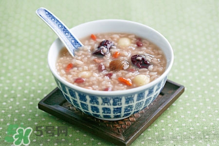 孕婦可以吃臘八飯嗎？臘八飯?jiān)袐D用料講究多