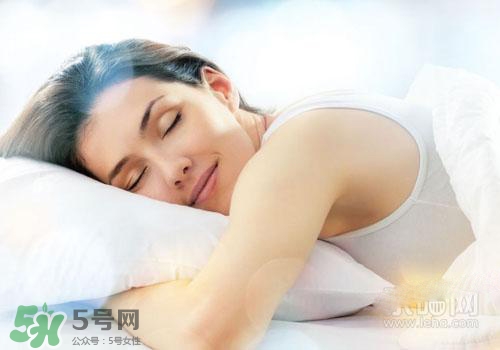 冬天不戴胸罩好不好？冬天胸罩幾天換一次？