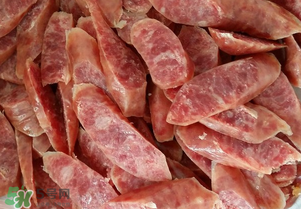 豬大腸可以做臘腸嗎？做臘腸用豬大腸還是豬小腸？