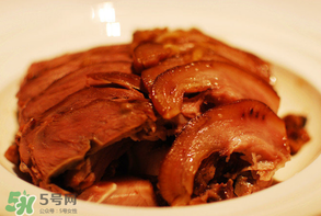 鹵豬頭肉多少錢(qián)一斤？醬鹵豬頭肉多少錢(qián)一斤？
