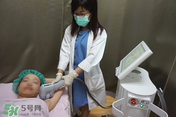 狐臭出汗多怎么治療？狐臭出汗怎么辦呢