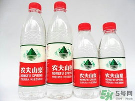 農(nóng)夫山泉和怡寶哪個好？農(nóng)夫山泉好還是怡寶好？