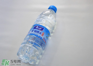 礦泉水打開后幾天不能喝？礦泉水打開后能放幾天？