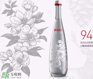 礦泉水會過期嗎？礦泉水過期了還能喝嗎？