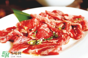 腌排骨要洗嗎？排骨腌完要洗嗎？