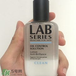 收斂水是爽膚水嗎？收斂水和爽膚水的區(qū)別？