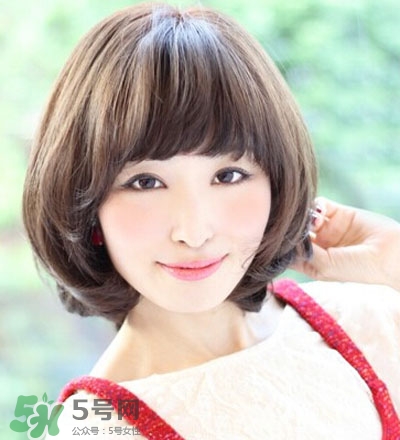 內扣梨花頭短發(fā)_梨花頭短發(fā)發(fā)型圖片