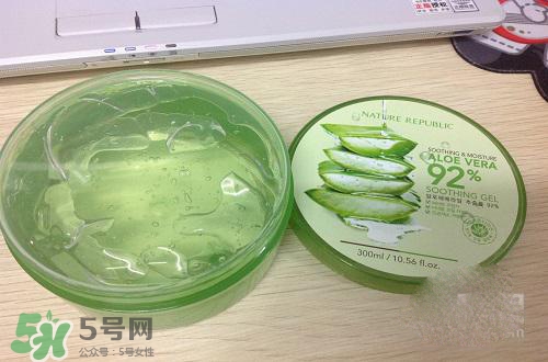 嘴唇干裂可以涂蘆薈膠嗎？嘴唇干裂怎么涂蘆薈膠？