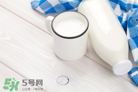 乙肝患者能喝牛奶嗎？乙肝患者喝牛奶有講究