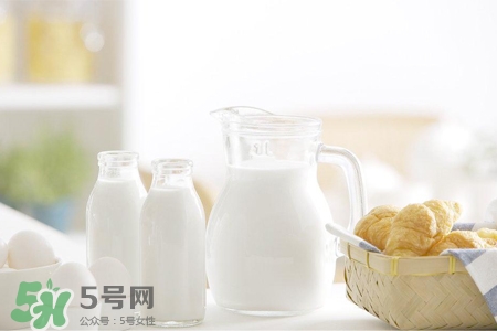 乙肝患者能喝牛奶嗎？乙肝患者喝牛奶有講究