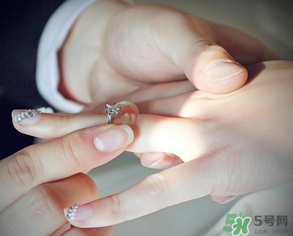臘月可以訂婚嗎？臘月訂婚好不好？