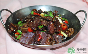 臘狗肉怎么腌制？臘狗肉怎么做好吃？