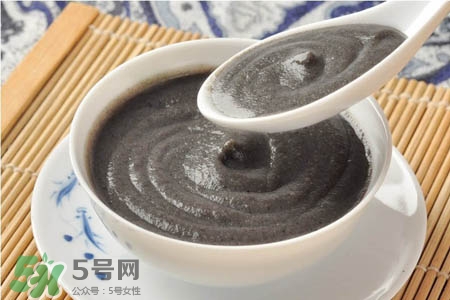芝麻糊不能和什么一起吃？芝麻糊與哪些食物相克？