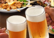 吃燒烤能喝啤酒嗎？吃燒烤喝啤酒好嗎？