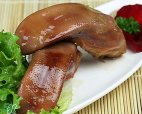 豬舌頭怎么腌制？腌豬舌頭要多久？