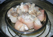 腌豬腳放多少鹽？腌臘豬腳放多少鹽？