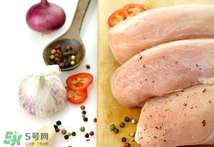 雞胸肉煮多久能熟？雞胸肉怎么煮比較嫩？