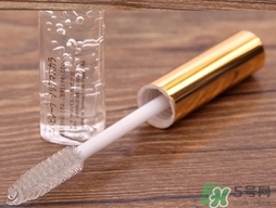 大創(chuàng)睫毛雨衣怎么卸？大創(chuàng)睫毛雨衣卸妝方法