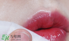 眼唇卸妝液怎么用？眼唇卸妝液使用方法
