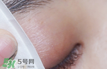 眼唇卸妝液怎么用？眼唇卸妝液使用方法