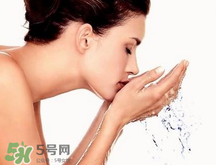 天天用白醋洗臉好嗎？每天用白醋洗臉對(duì)皮膚有傷害嗎