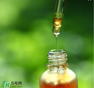 精華什么年紀(jì)用？精華什么年齡開始用？