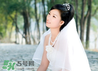 拍婚紗照可以戴眼鏡嗎？拍婚紗照戴眼鏡好不好？