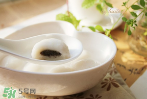 坐月子可以吃湯圓嗎？坐月子可以吃黑芝麻湯圓嗎？