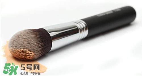 粉底刷什么牌子好？好用的粉底刷推薦