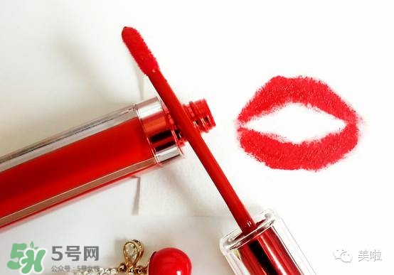 唇釉顯唇紋怎么辦？不顯唇紋的唇釉推薦？