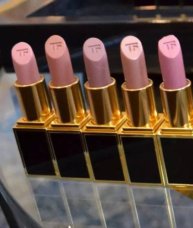 tom ford和迪奧哪個好？tom ford口紅和dior口紅哪個好？