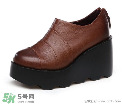 3月份穿什么鞋子？三月份穿什么鞋？