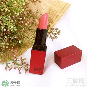 煙熏玫瑰色適合什么膚色？煙熏玫瑰色口紅適合黃皮嗎？