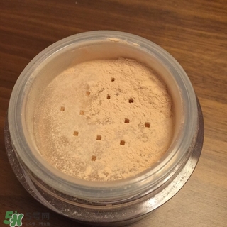 bareminerals什么值得買？bareminerals貝茗明星產(chǎn)品