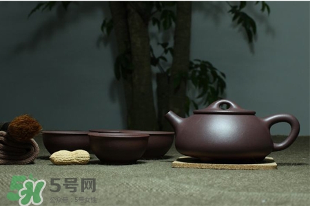 如何清洗紫砂壺茶垢？紫砂壺的茶垢怎么清洗？