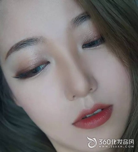 干玫瑰色適合什么膚色？干玫瑰色口紅適合黃皮嗎？