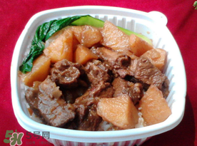 排骨有點異味怎么去除？排骨有點異味還能吃嗎？