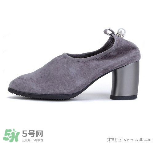 4月份穿什么鞋子？四月份鞋子搭配