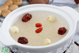 為什么煮紅棗會(huì)有白沫？紅棗煮出來(lái)上面一層白沬是什么？