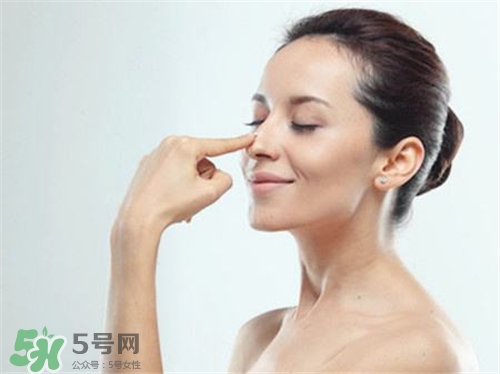 假體隆鼻多久可以化妝？假體隆鼻多久可以敷面膜？
