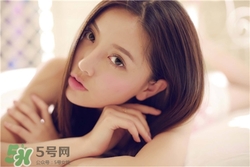 假體隆胸老了會(huì)怎么樣？假體隆胸會(huì)引發(fā)乳腺疾病嗎？